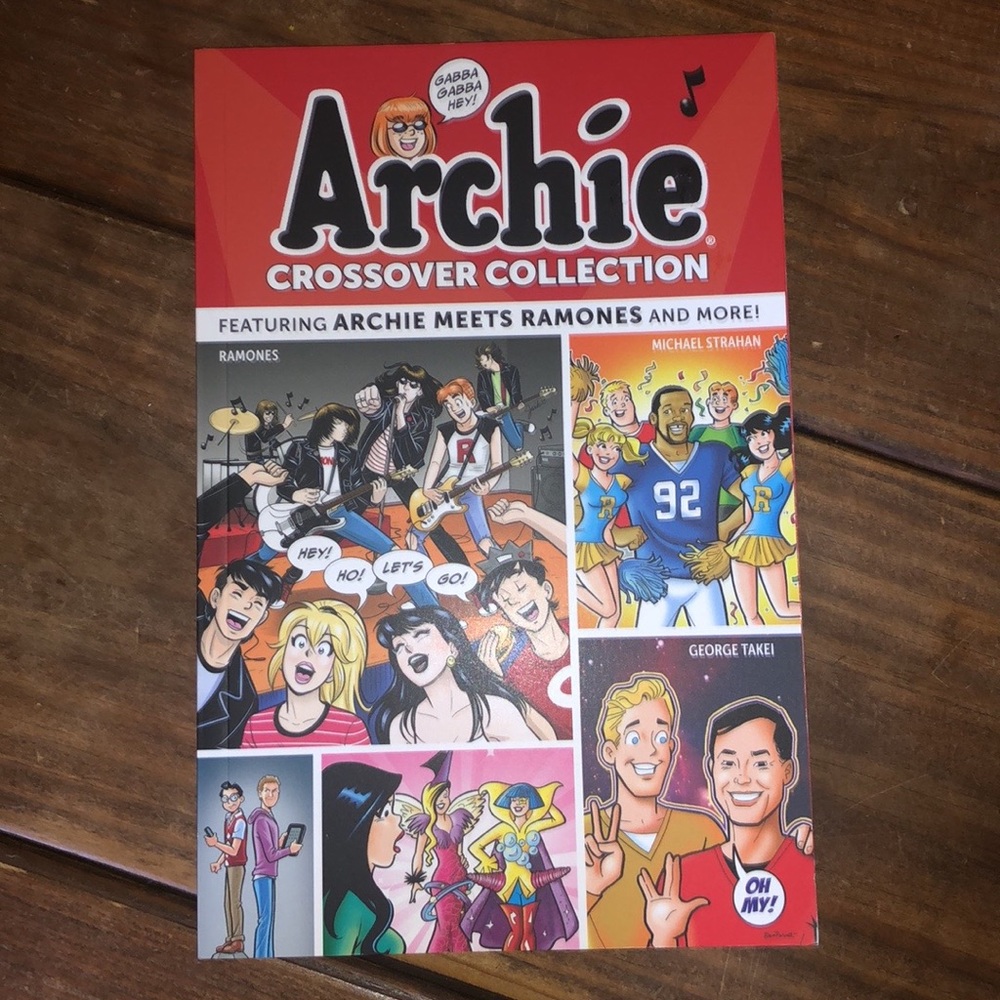 Archie Comics Book - Picture 8 of 14
